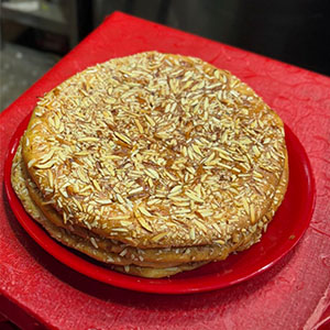 Baqarkhani ( Sheer Maal pista almond mix)